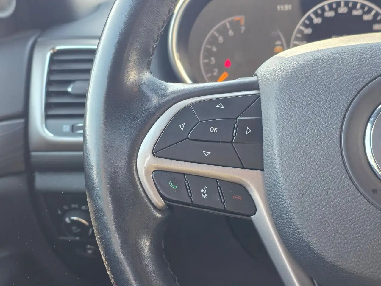 Jeep Grand Cherokee снимка Jeep Grand Cherokee