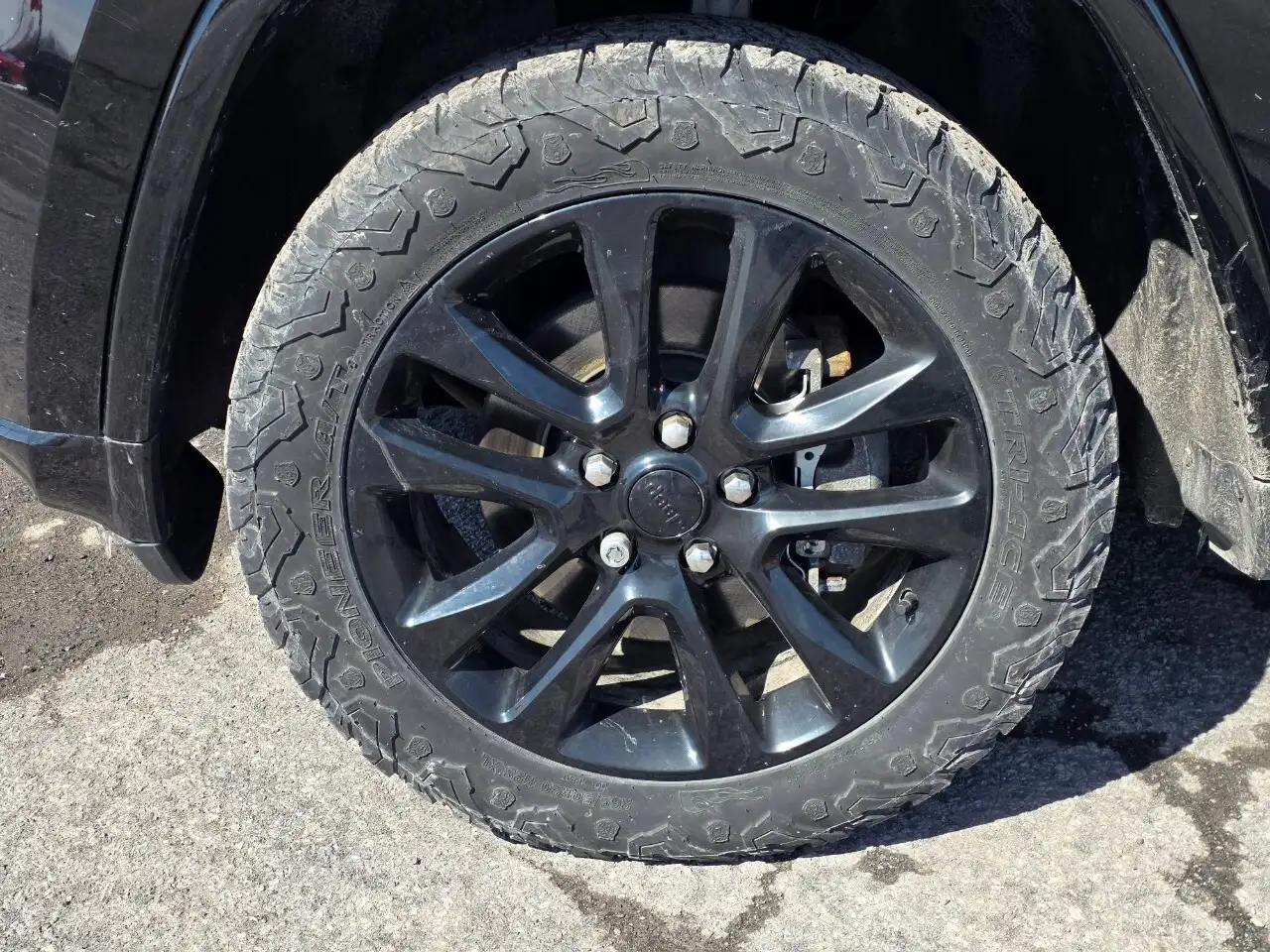 Jeep Grand Cherokee снимка Jeep Grand Cherokee