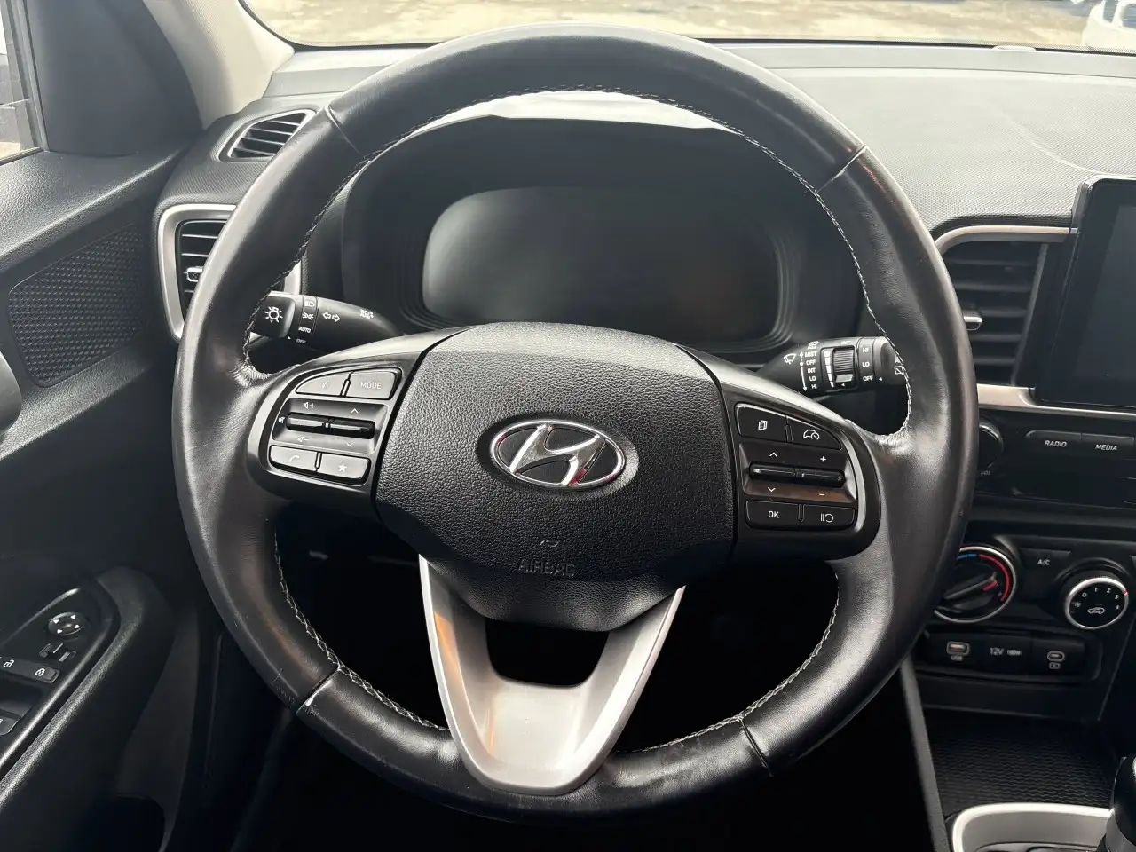 Hyundai Venue photo Hyundai Venue