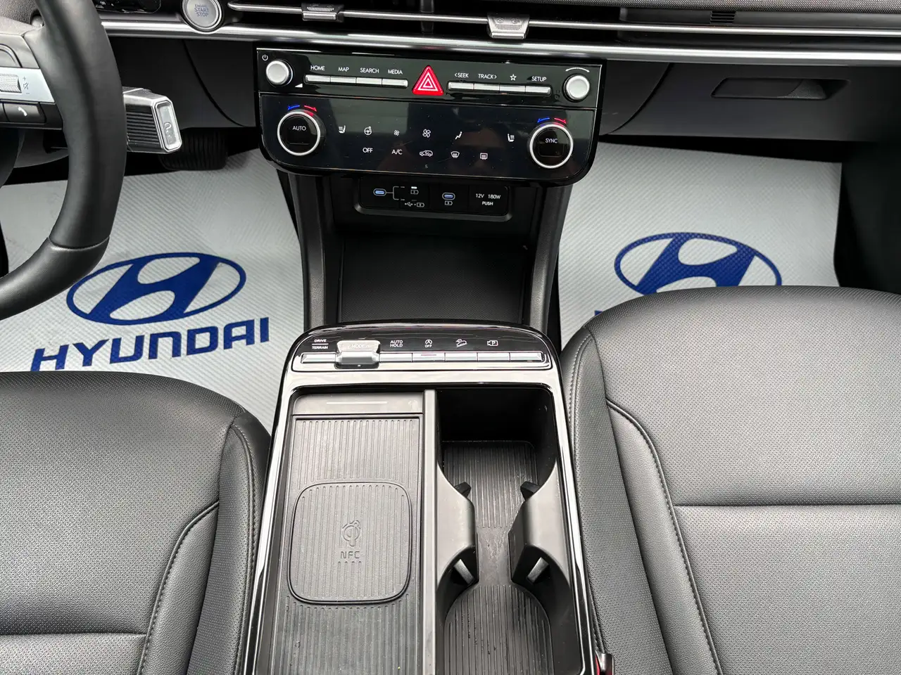 Hyundai TUCSON снимка Hyundai TUCSON