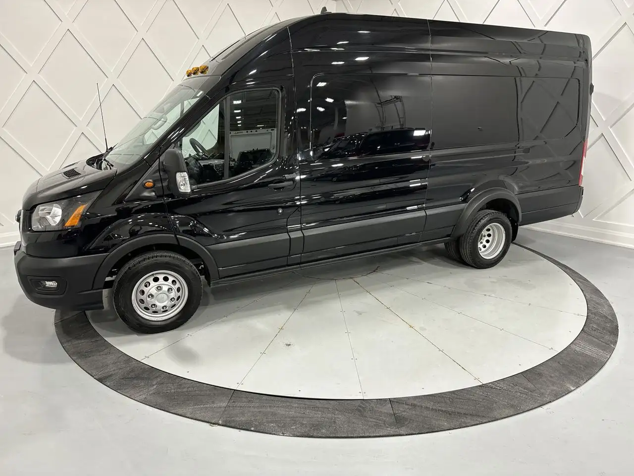 2023 Ford Transit Cargo Van