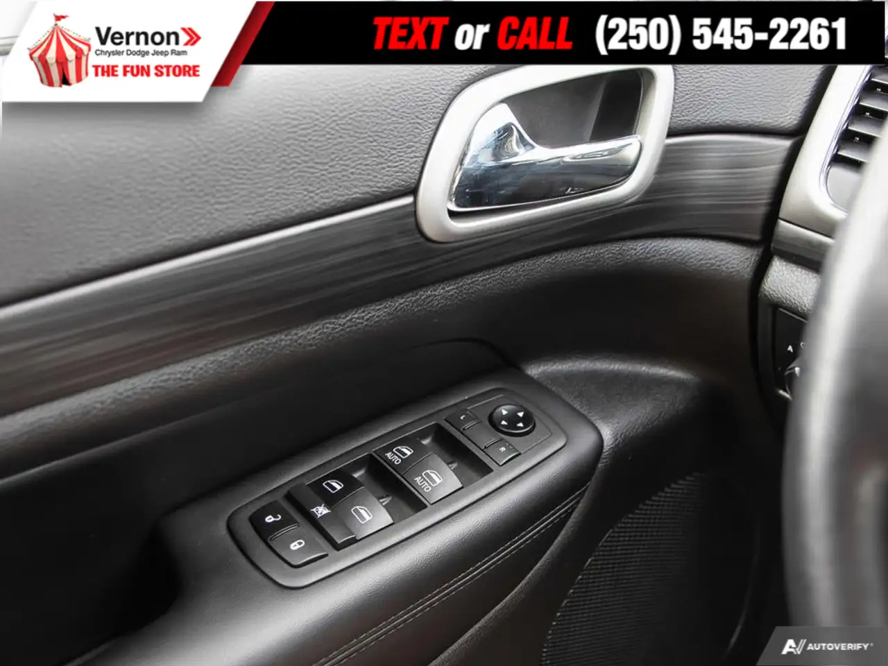 Jeep Grand Cherokee photo Jeep Grand Cherokee