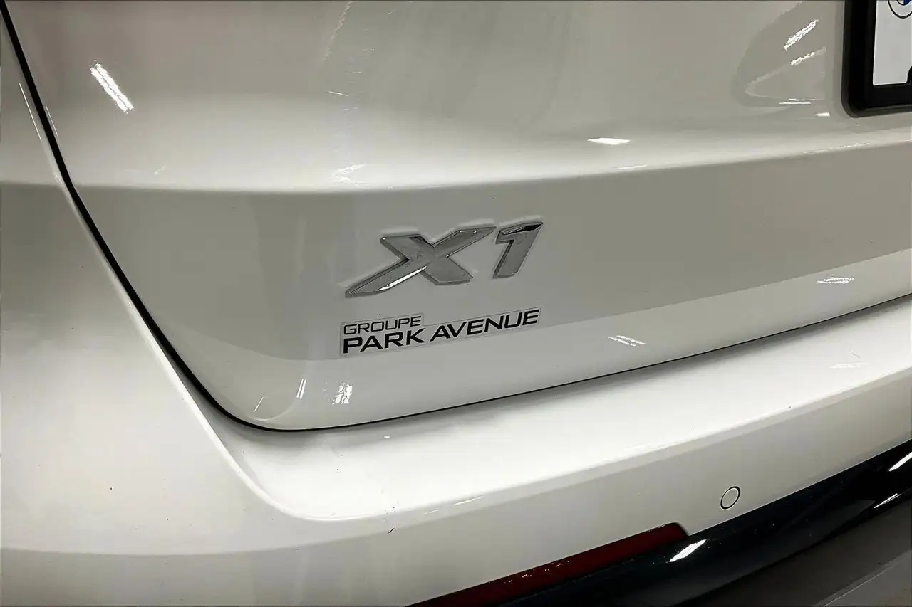 BMW X1 photo BMW X1