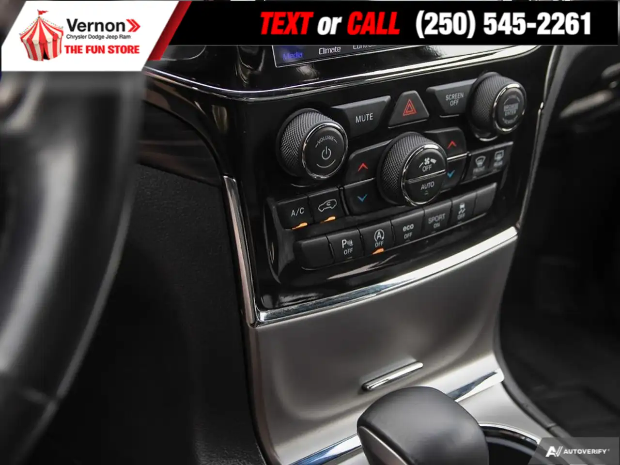 Jeep Grand Cherokee photo Jeep Grand Cherokee