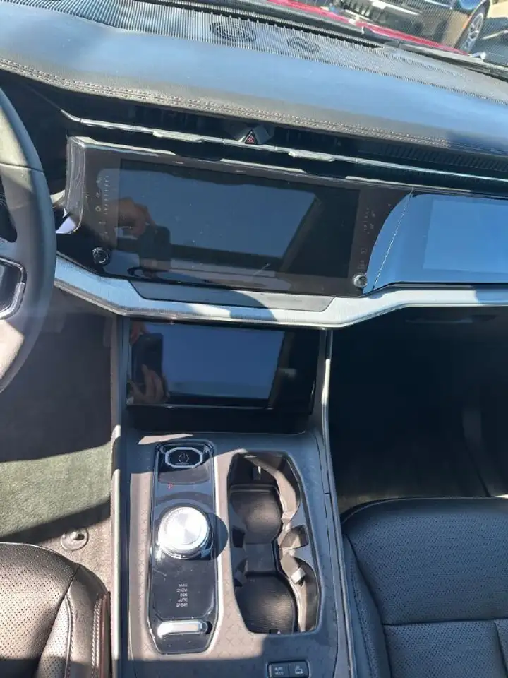 Jeep Wagoneer S fotografie Jeep Wagoneer S