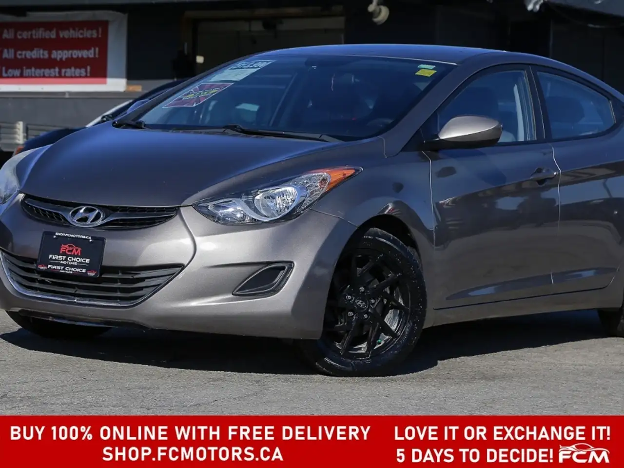 Hyundai ELANTRA photo Hyundai ELANTRA