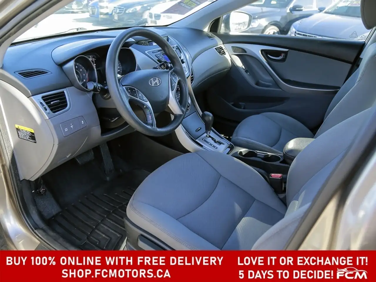 Hyundai ELANTRA photo Hyundai ELANTRA
