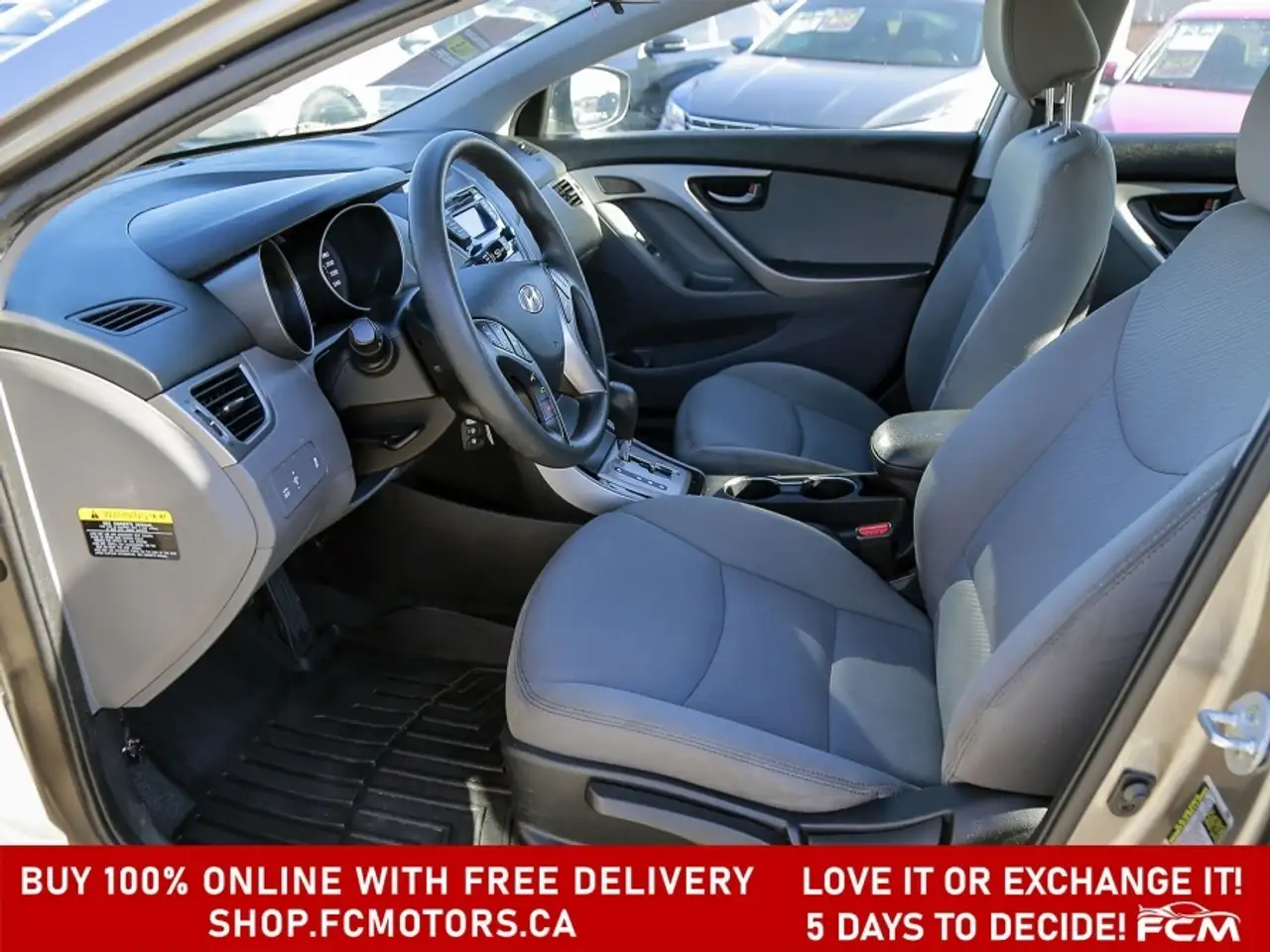 Hyundai ELANTRA photo Hyundai ELANTRA