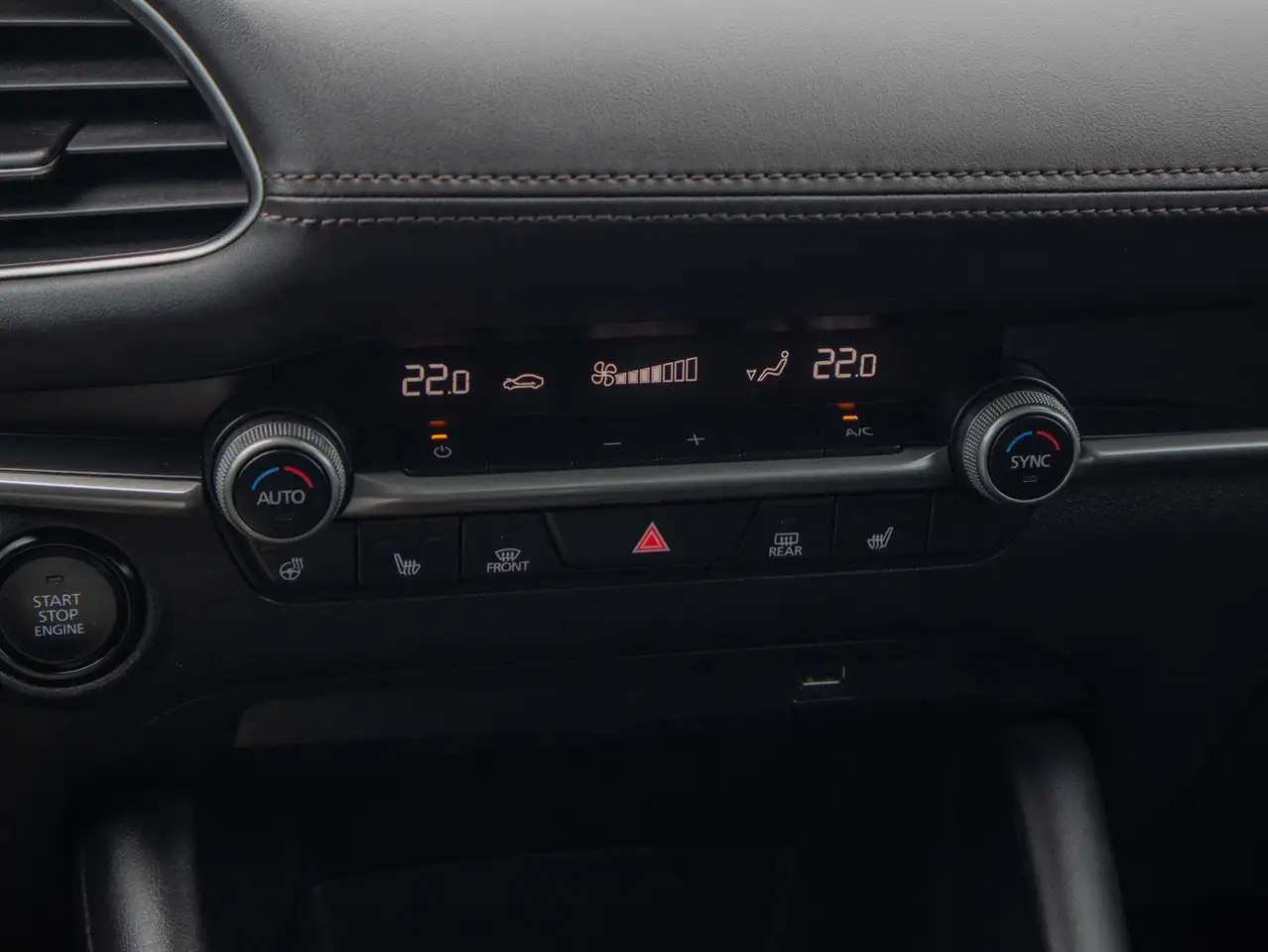 Mazda 3 снимка Mazda 3