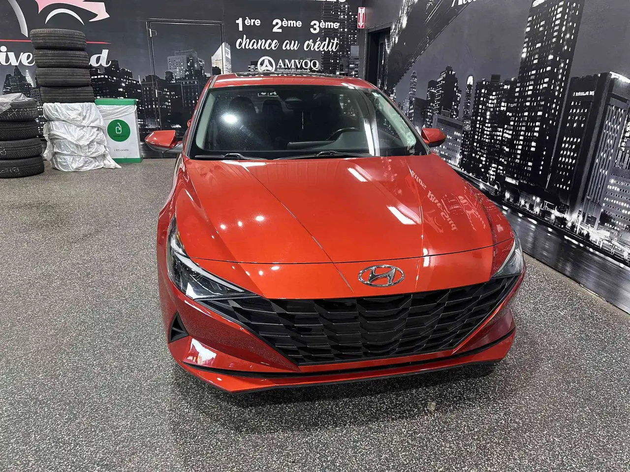 Hyundai ELANTRA photo Hyundai ELANTRA
