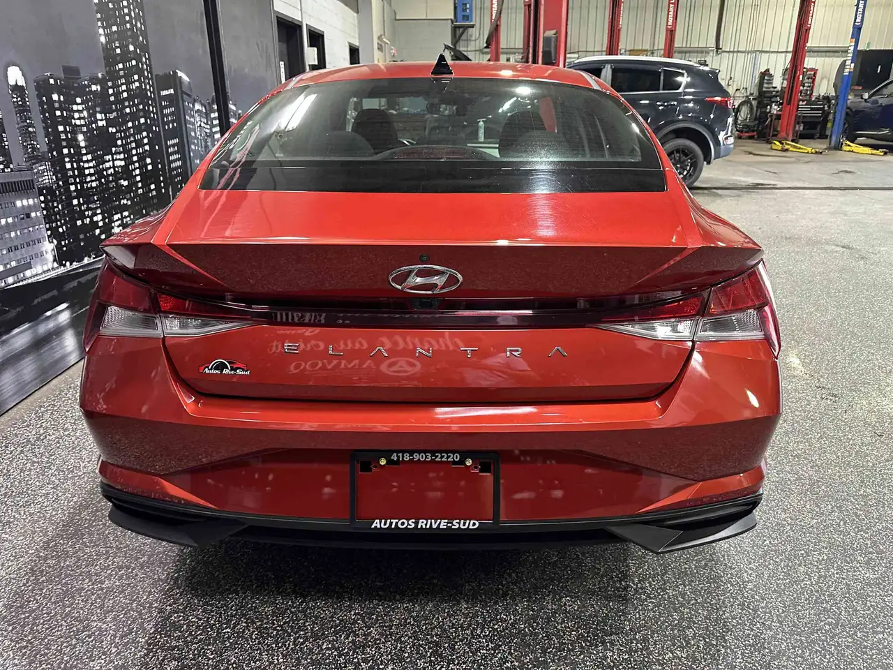 Hyundai ELANTRA photo Hyundai ELANTRA