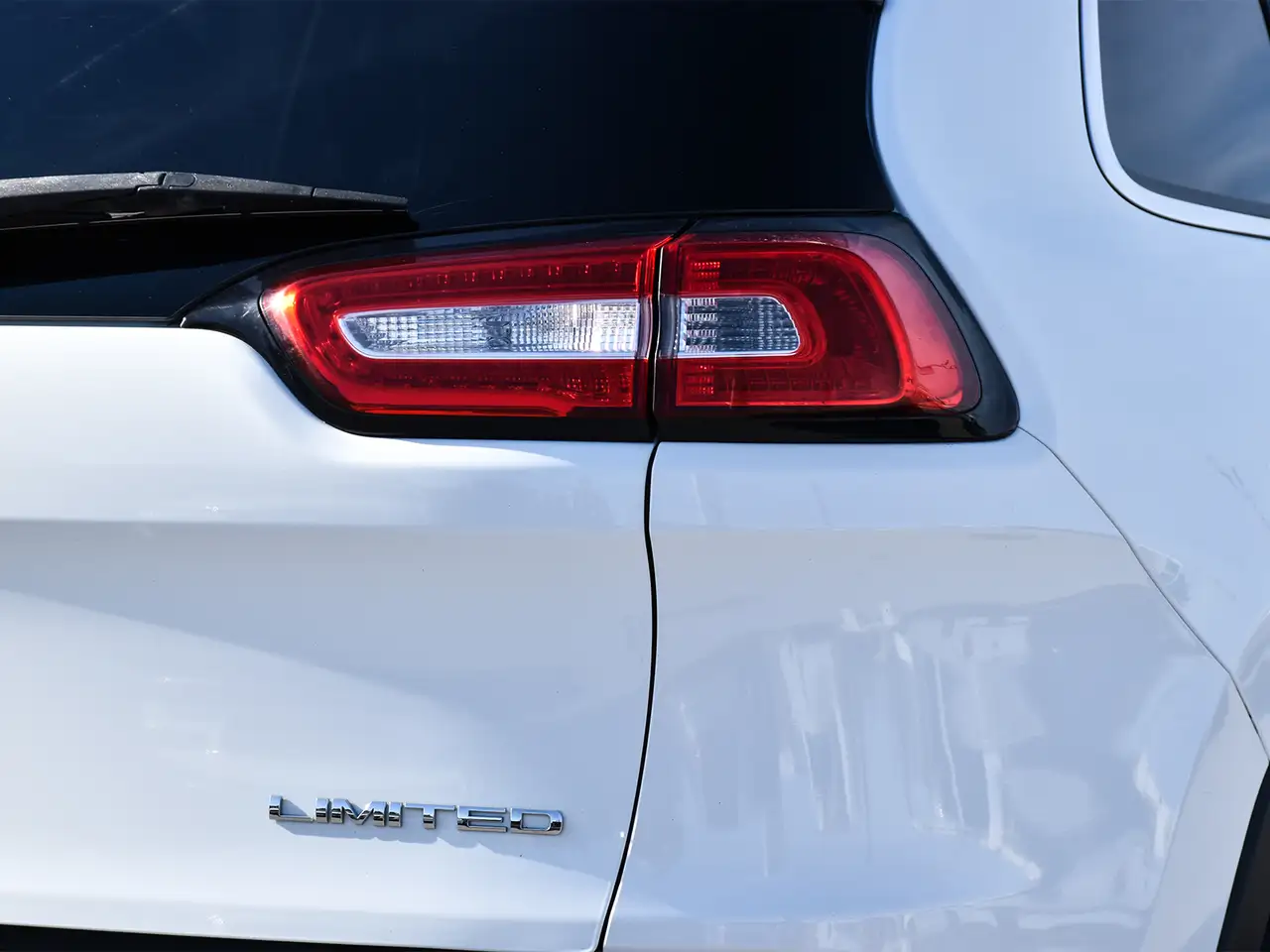 Jeep Cherokee photo Jeep Cherokee