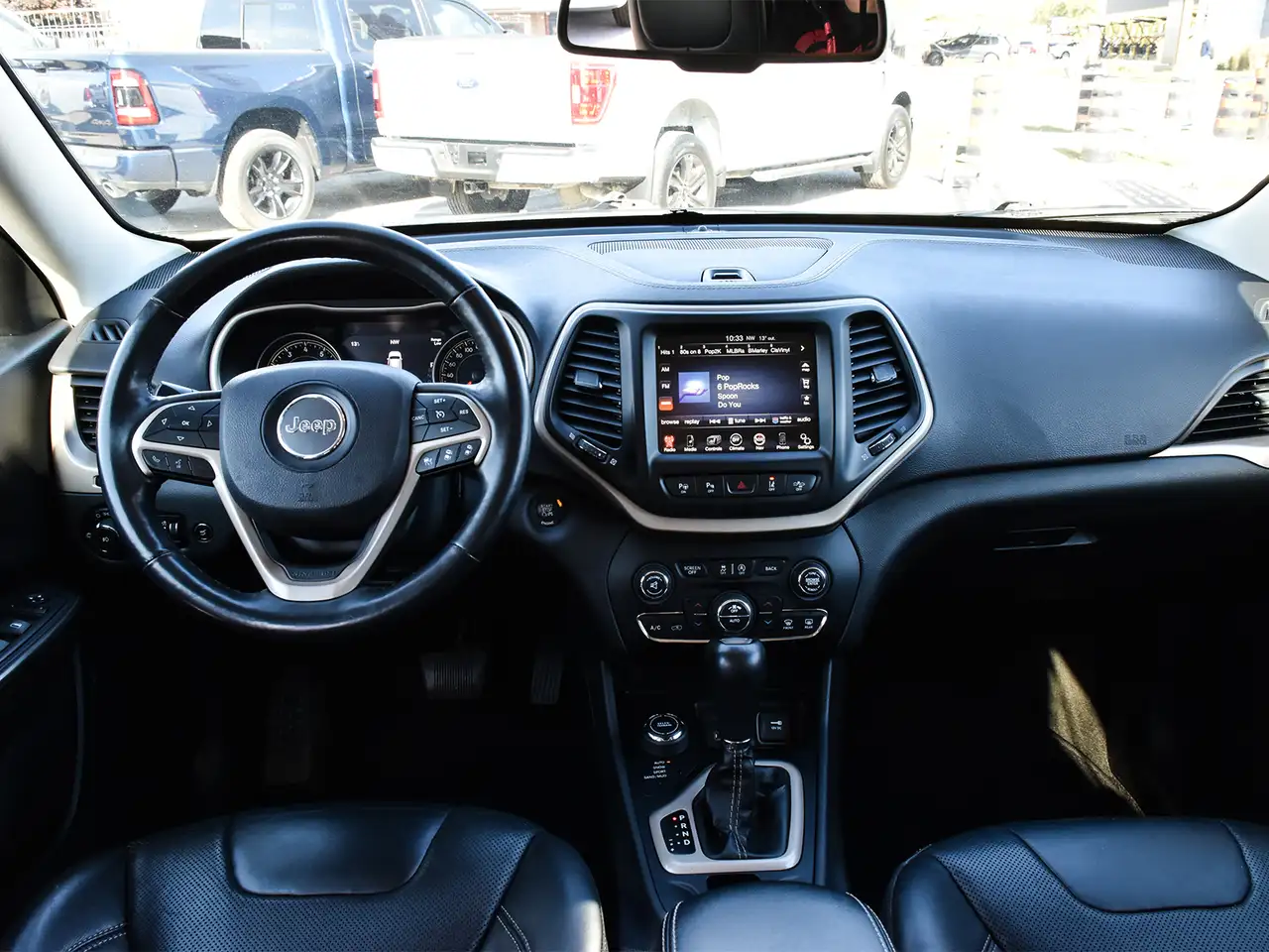 Jeep Cherokee photo Jeep Cherokee