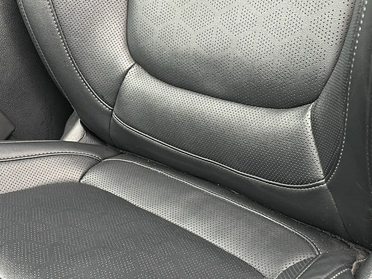 Kia Seltos снимка Kia Seltos