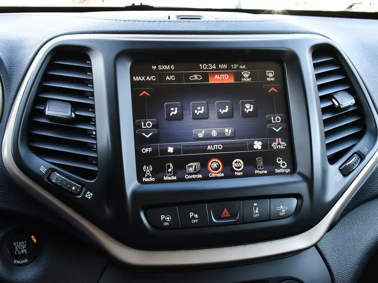 Jeep Cherokee photo Jeep Cherokee