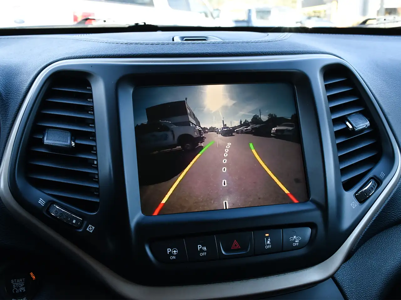 Jeep Cherokee photo Jeep Cherokee