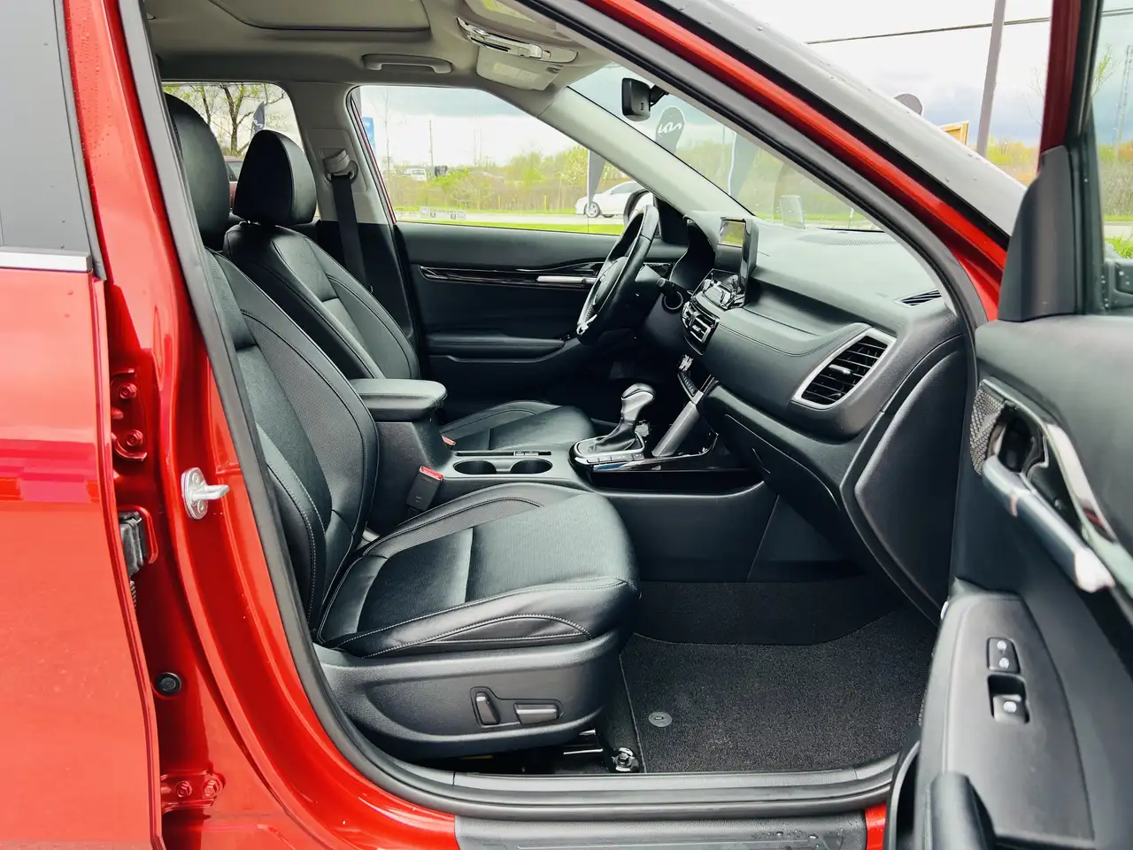 Kia Seltos снимка Kia Seltos