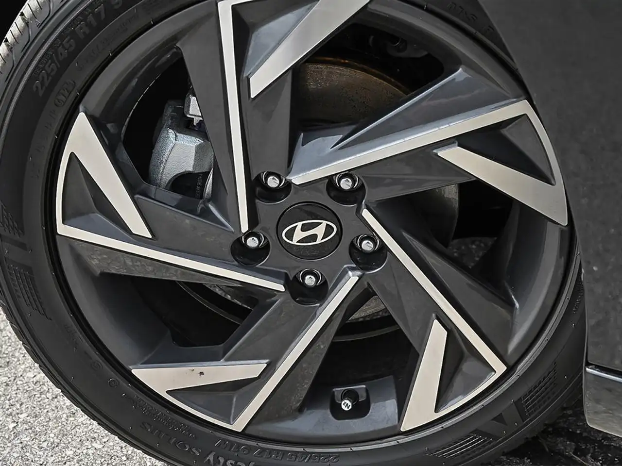 Hyundai ELANTRA fotografie Hyundai ELANTRA