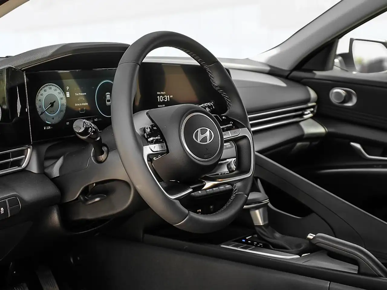 Hyundai ELANTRA fotografie Hyundai ELANTRA
