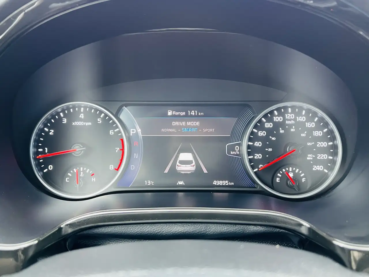 Kia Seltos снимка Kia Seltos
