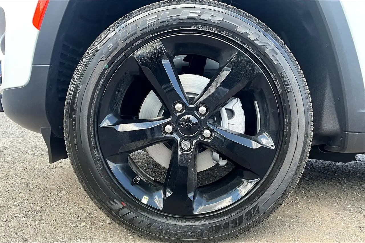 Jeep Grand Cherokee снимка Jeep Grand Cherokee