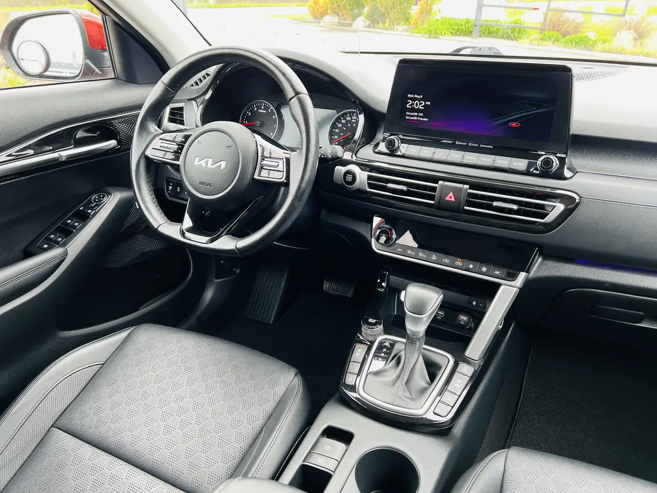 Kia Seltos снимка Kia Seltos