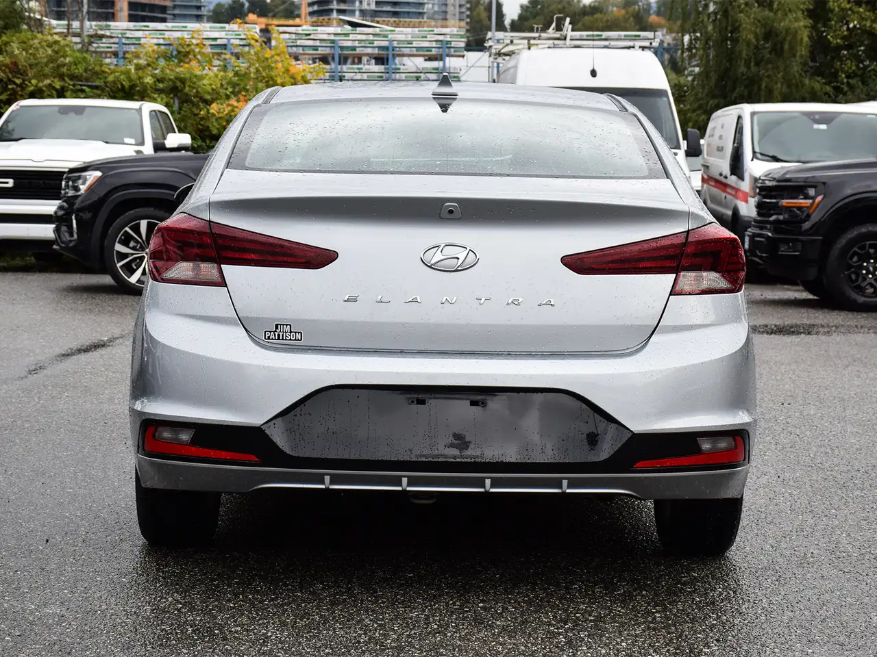 Hyundai ELANTRA photo Hyundai ELANTRA