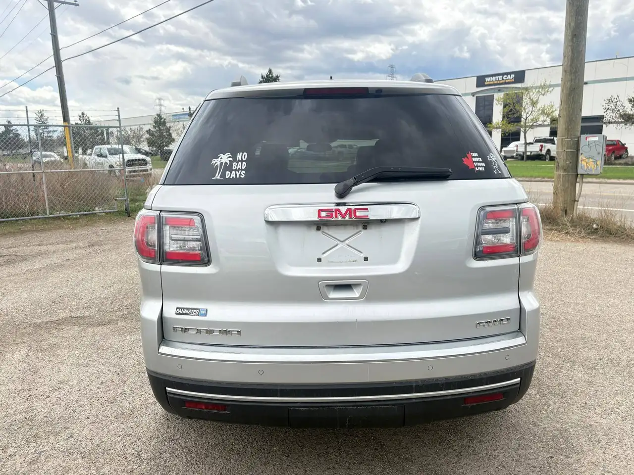 GMC Acadia снимка GMC Acadia
