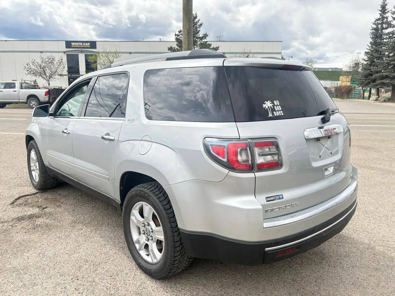 GMC Acadia снимка GMC Acadia