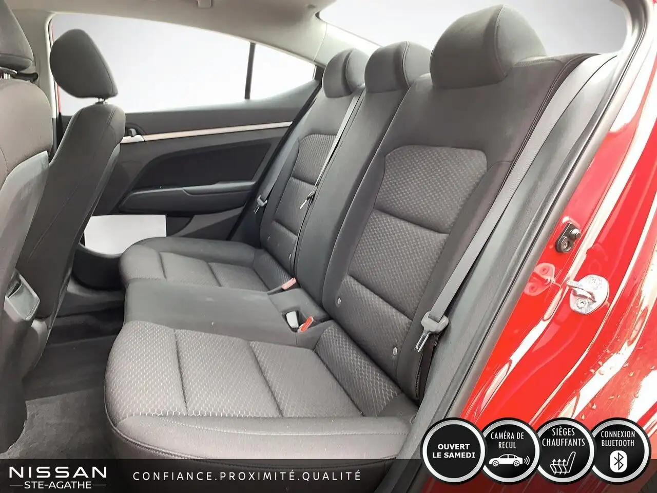 Hyundai ELANTRA fotografie Hyundai ELANTRA