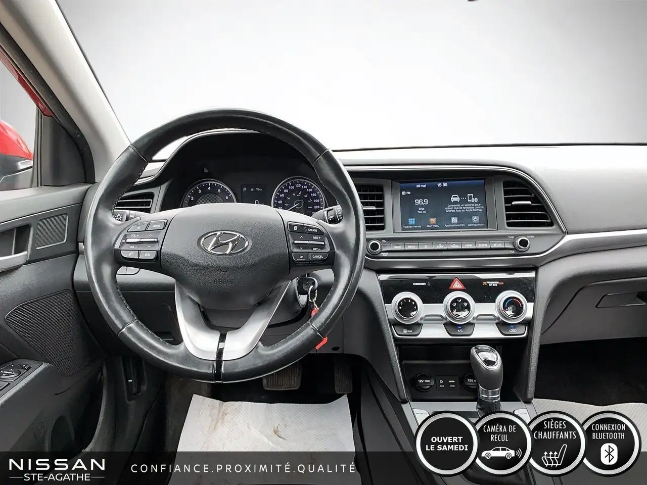 Hyundai ELANTRA fotografie Hyundai ELANTRA