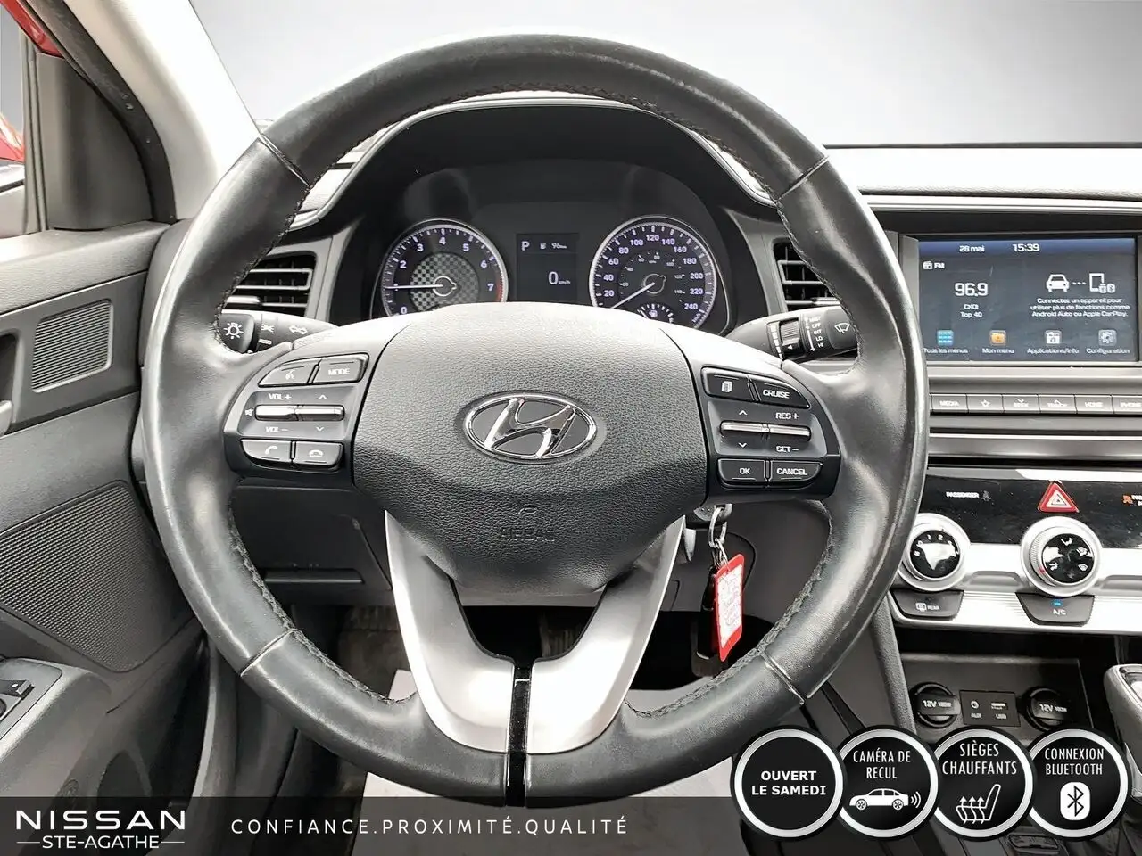 Hyundai ELANTRA fotografie Hyundai ELANTRA