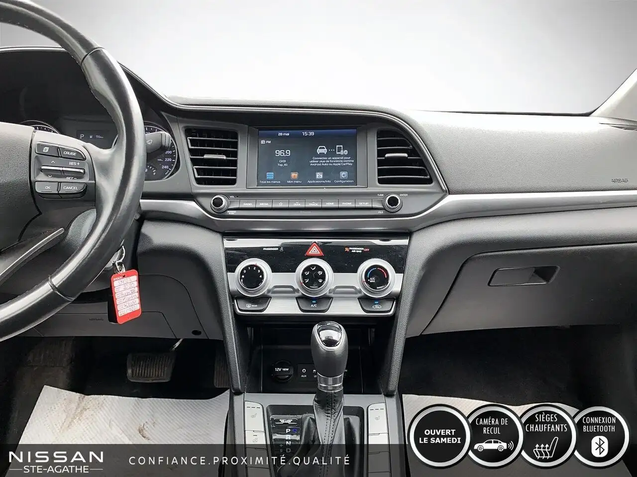 Hyundai ELANTRA fotografie Hyundai ELANTRA