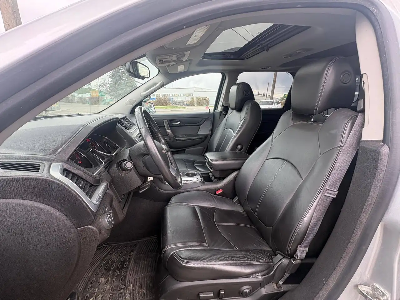 GMC Acadia снимка GMC Acadia