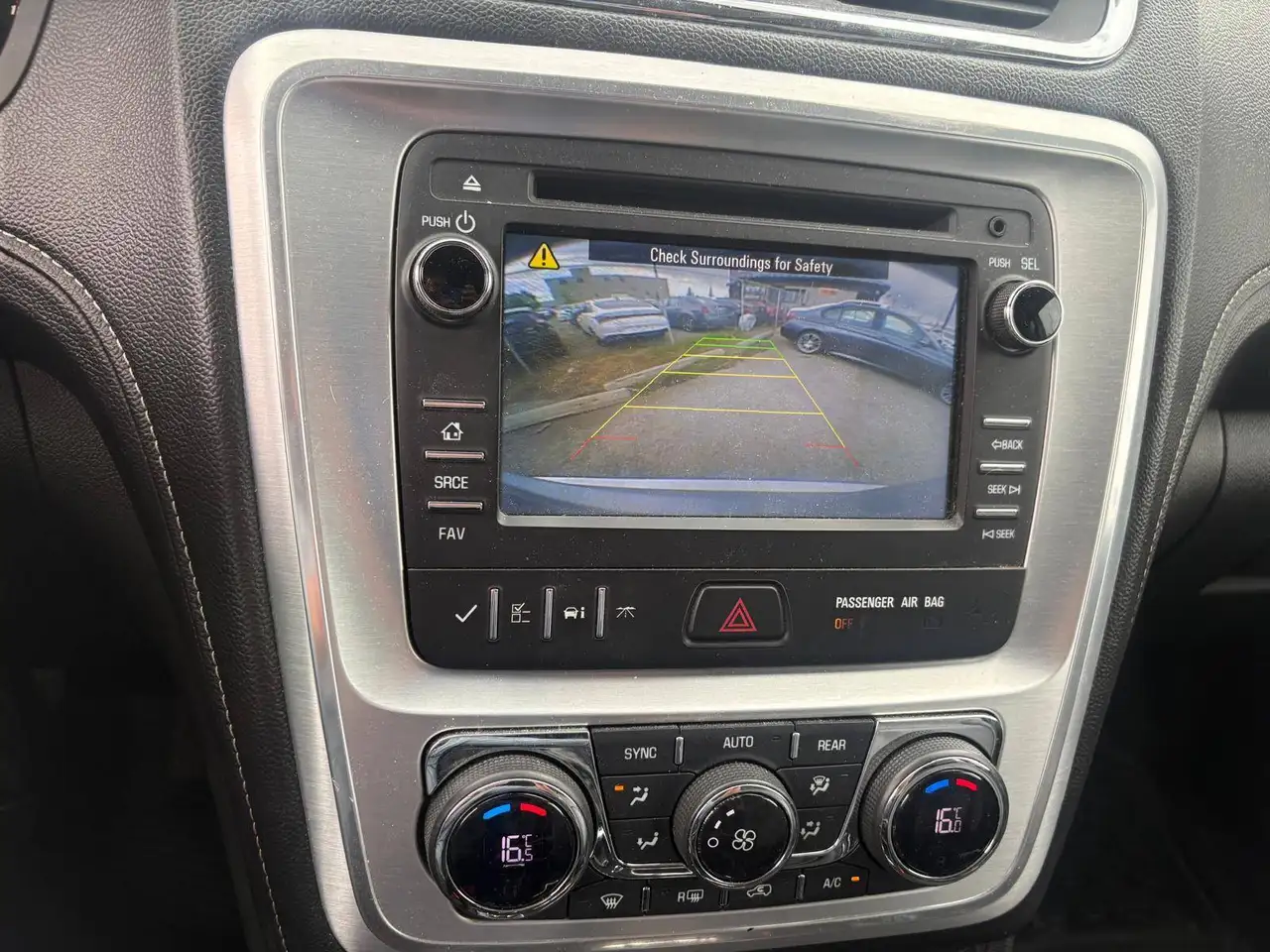 GMC Acadia снимка GMC Acadia