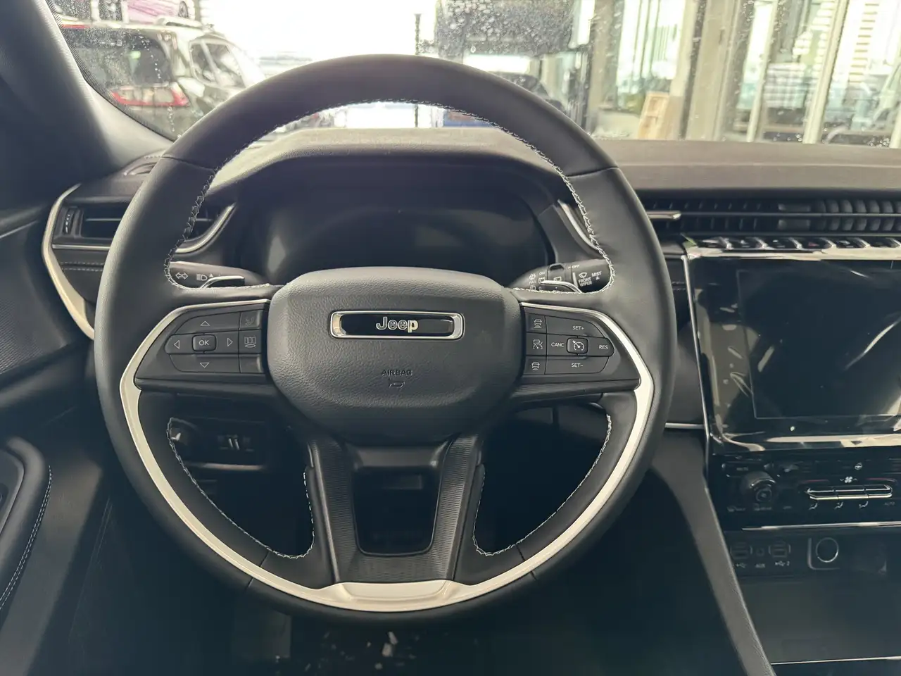 Jeep Grand Cherokee снимка Jeep Grand Cherokee