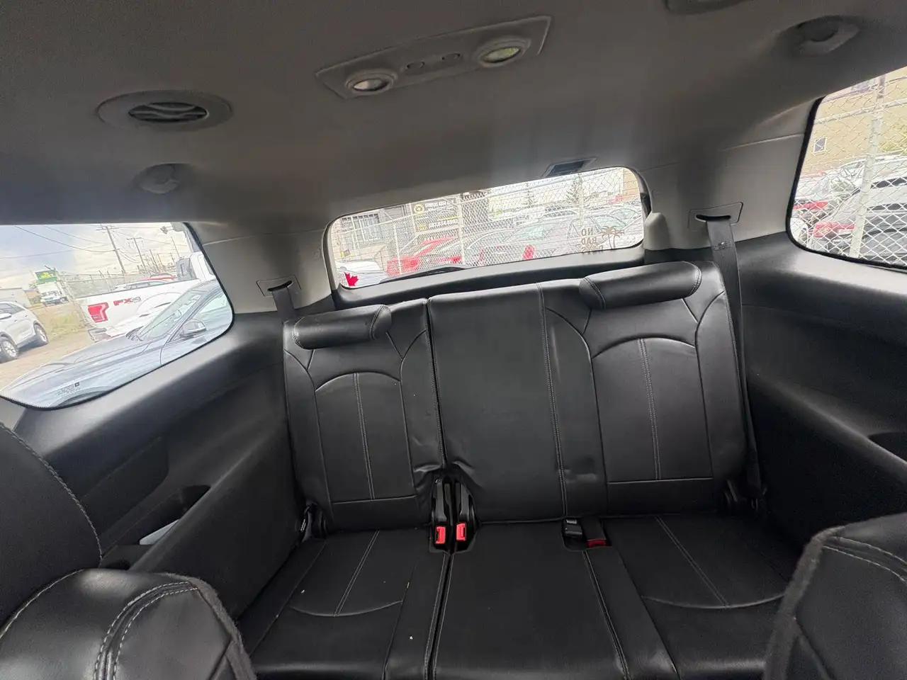 GMC Acadia снимка GMC Acadia