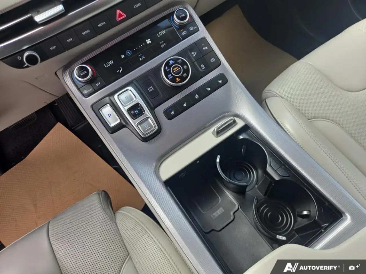 Hyundai PALISADE снимка Hyundai PALISADE