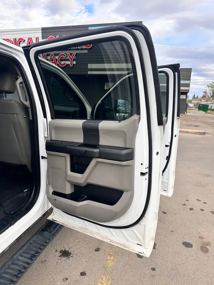 Ford F 350 снимка Ford F 350