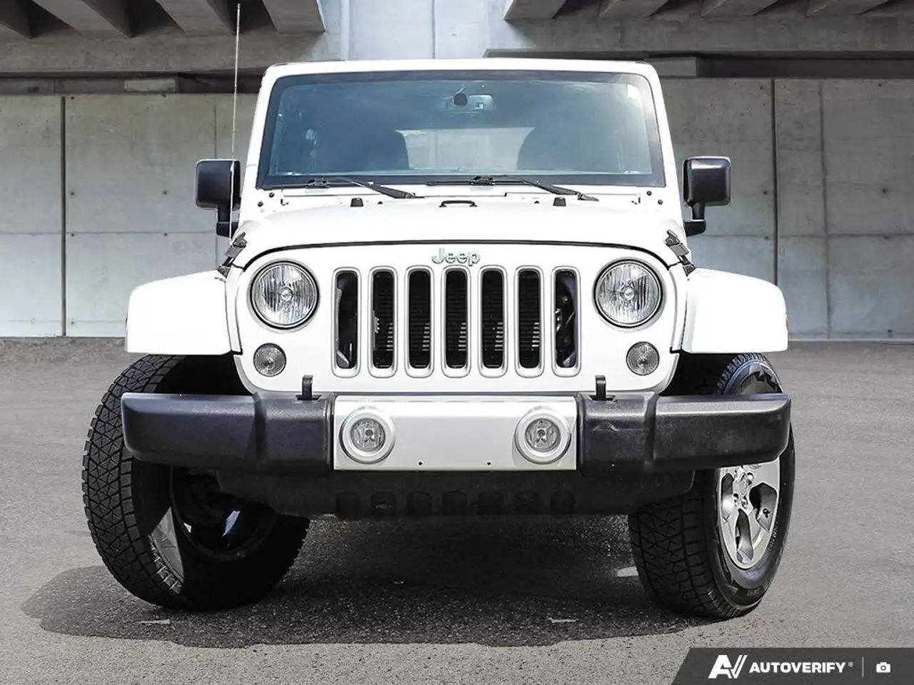 Jeep Wrangler photo Jeep Wrangler