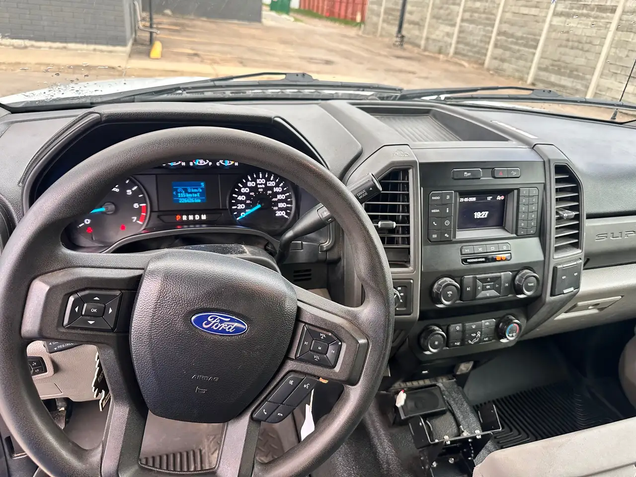 Ford F 350 снимка Ford F 350