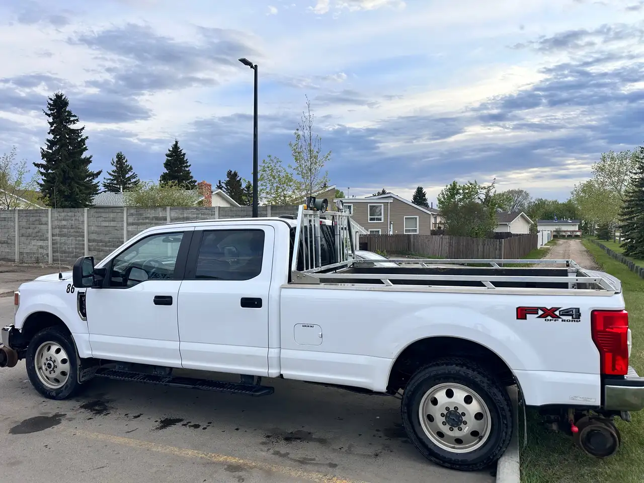 Ford F 350 снимка Ford F 350