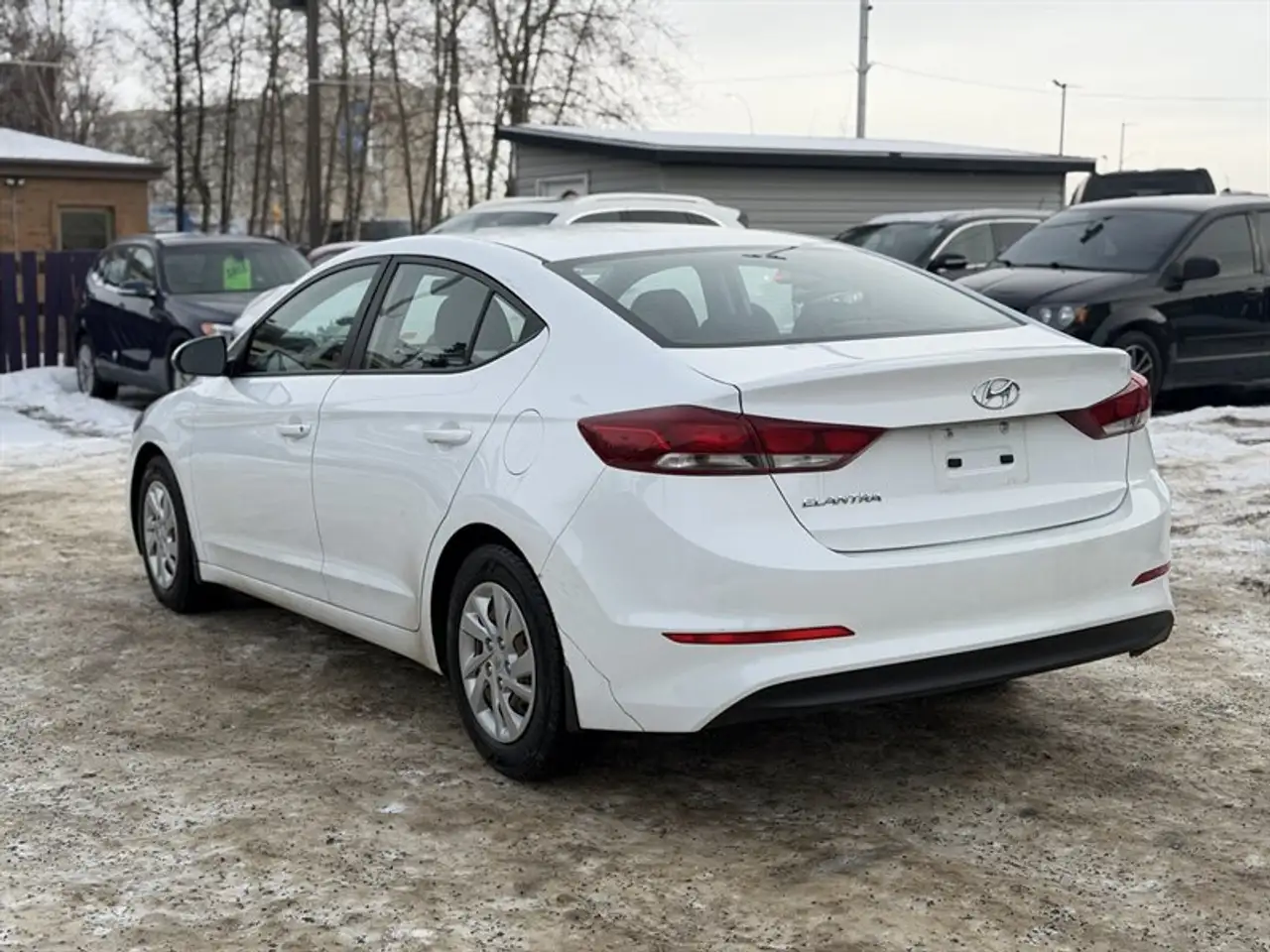 Hyundai ELANTRA fotografie Hyundai ELANTRA