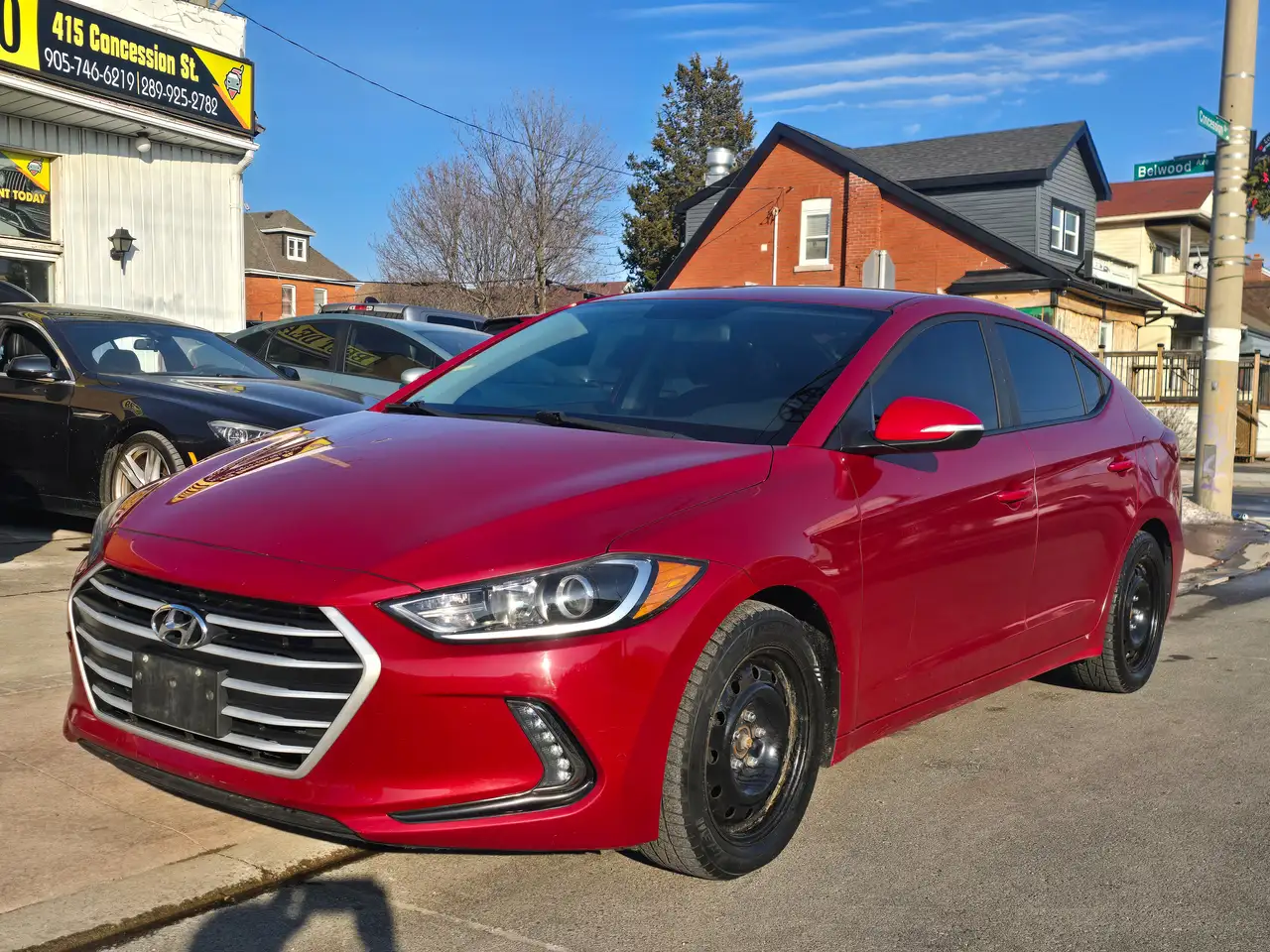 Hyundai ELANTRA photo Hyundai ELANTRA