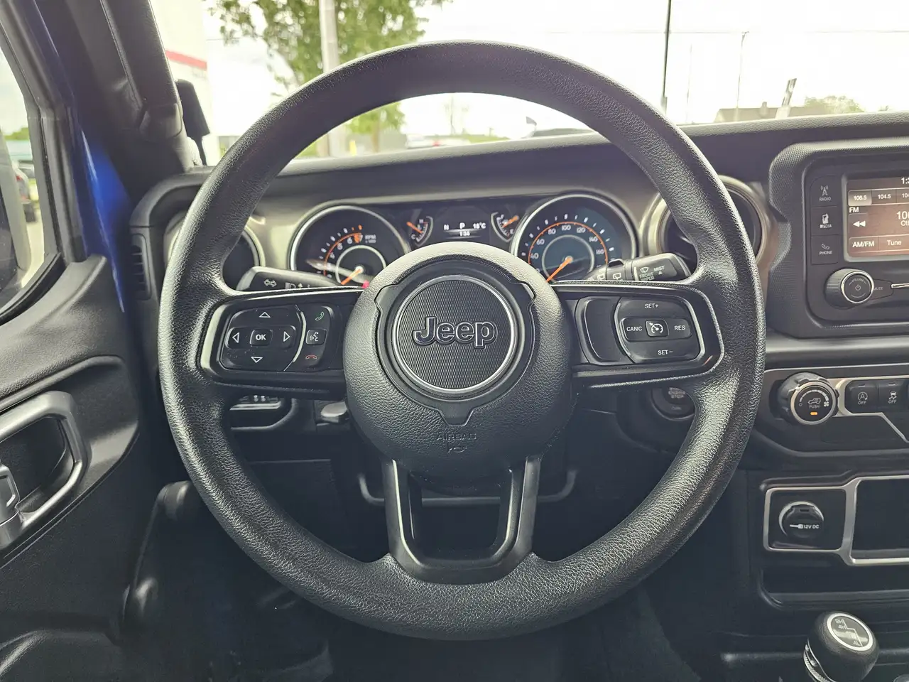 Jeep Wrangler photo Jeep Wrangler