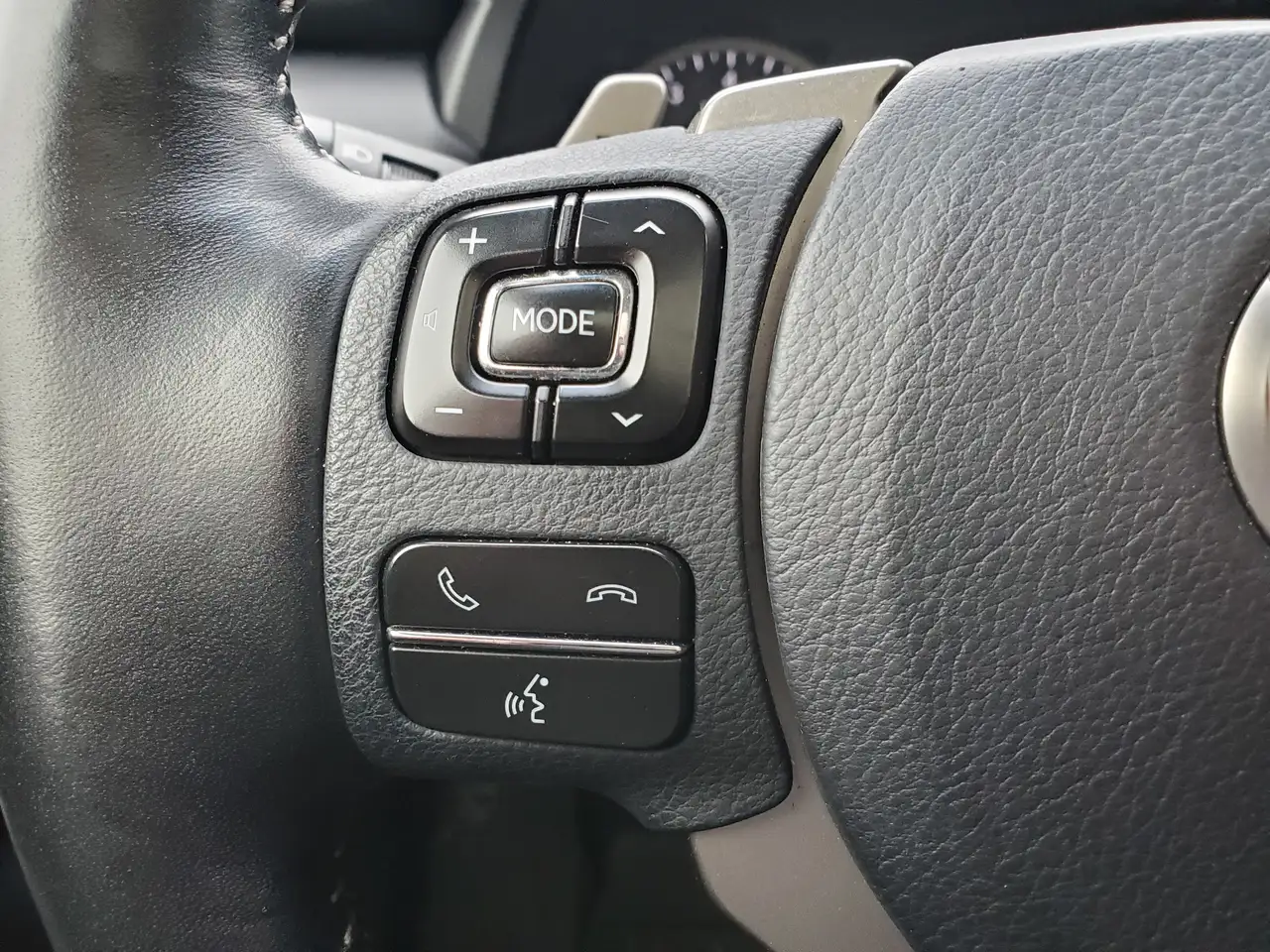 Lexus NX photo Lexus NX