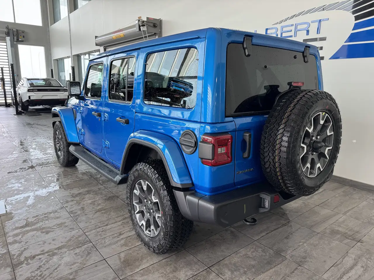 Jeep Wrangler снимка Jeep Wrangler