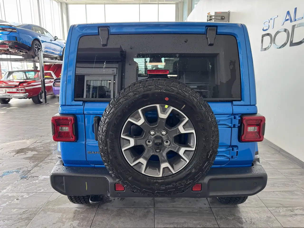 Jeep Wrangler снимка Jeep Wrangler
