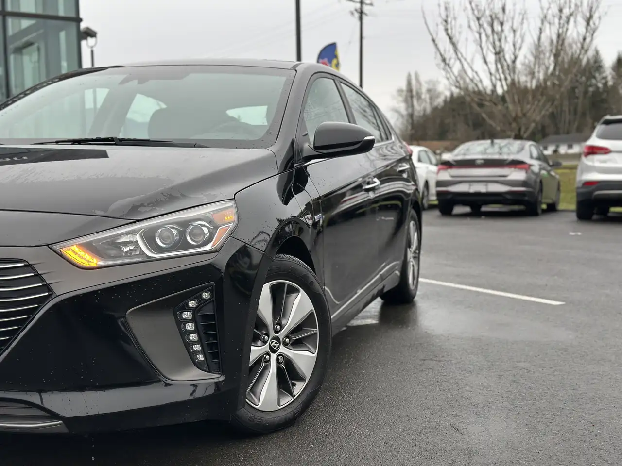 Hyundai IONIQ снимка Hyundai IONIQ