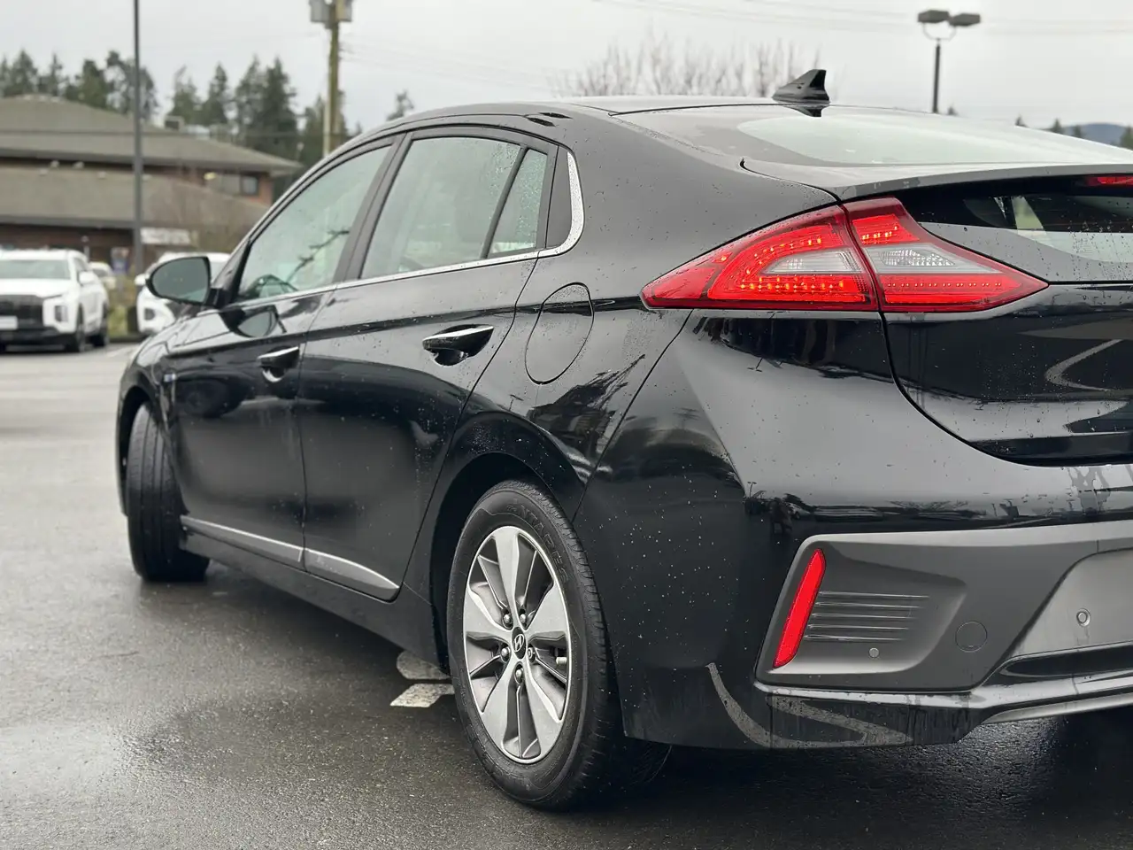Hyundai IONIQ снимка Hyundai IONIQ